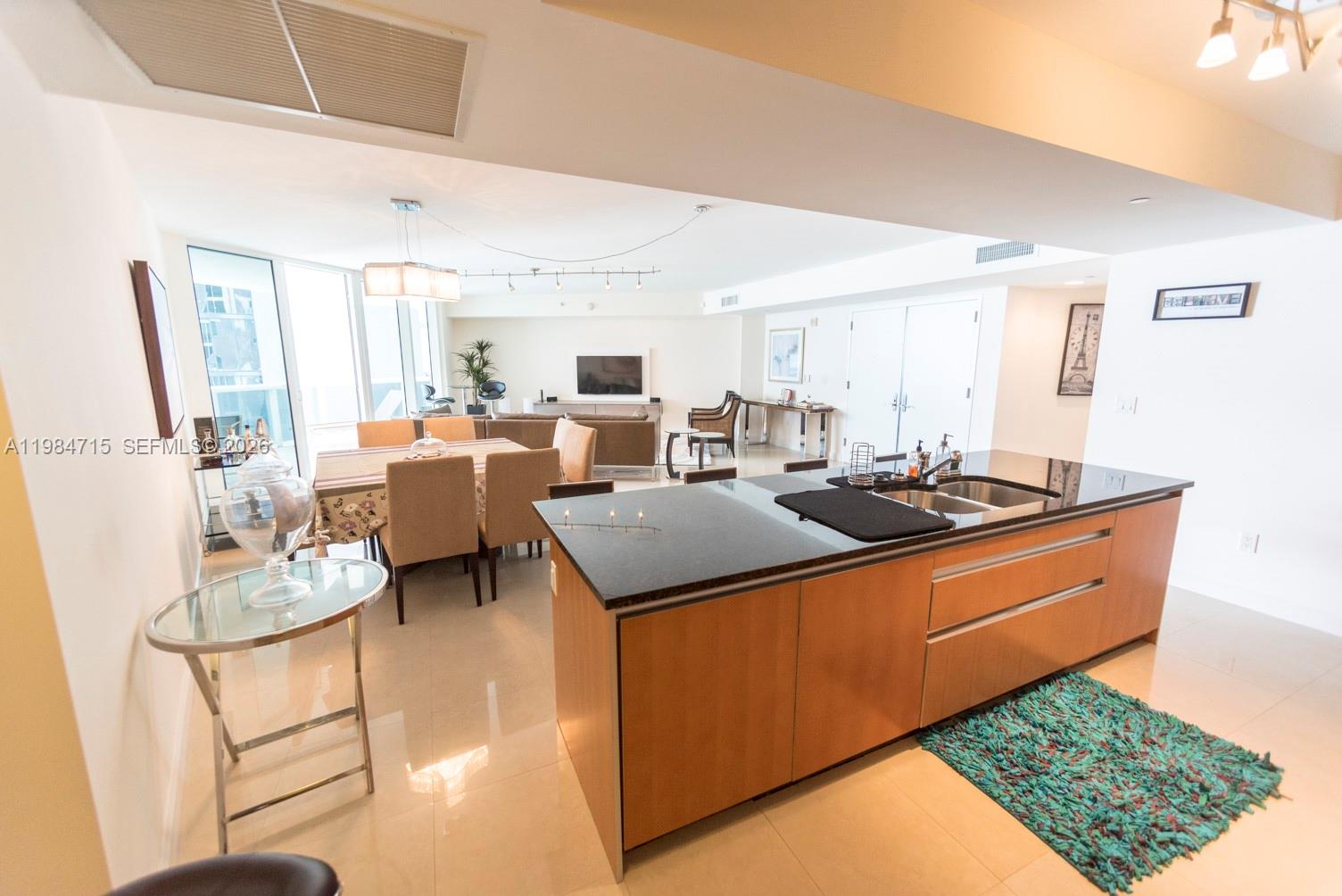 17201 Collins Ave #2104, Sunny Isles Beach FL 33160