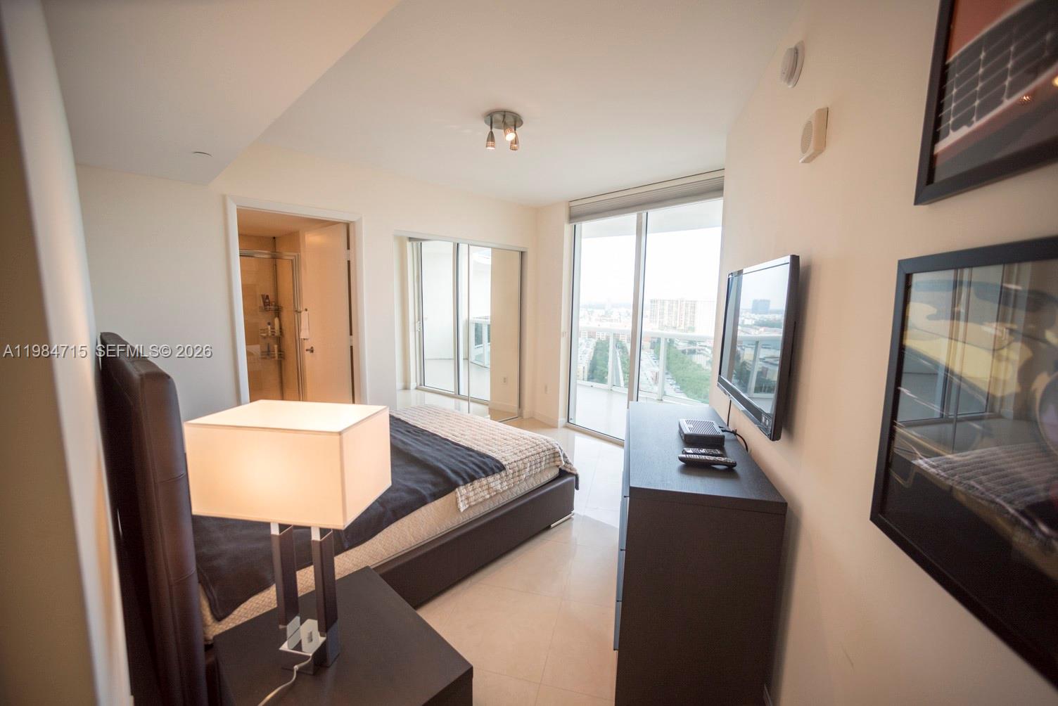 17201 Collins Ave #2104, Sunny Isles Beach FL 33160
