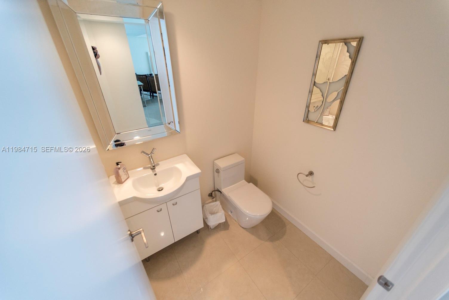 17201 Collins Ave #2104, Sunny Isles Beach FL 33160