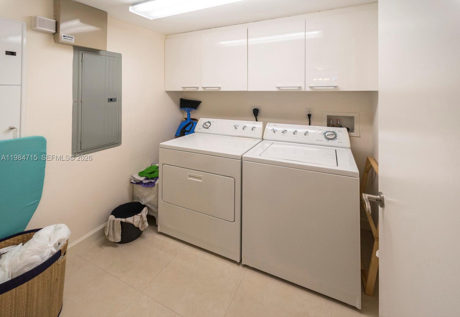 17201 Collins Ave #2104, Sunny Isles Beach FL 33160