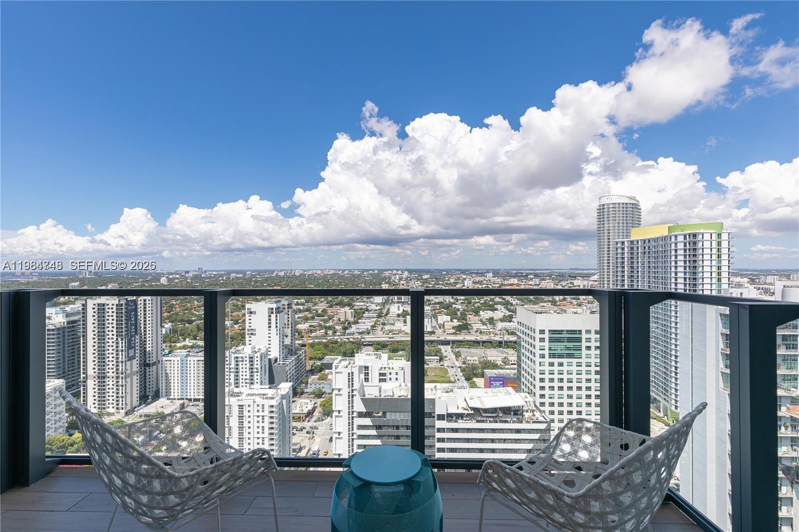 88 SW 7th St #3406, Miami FL 33130