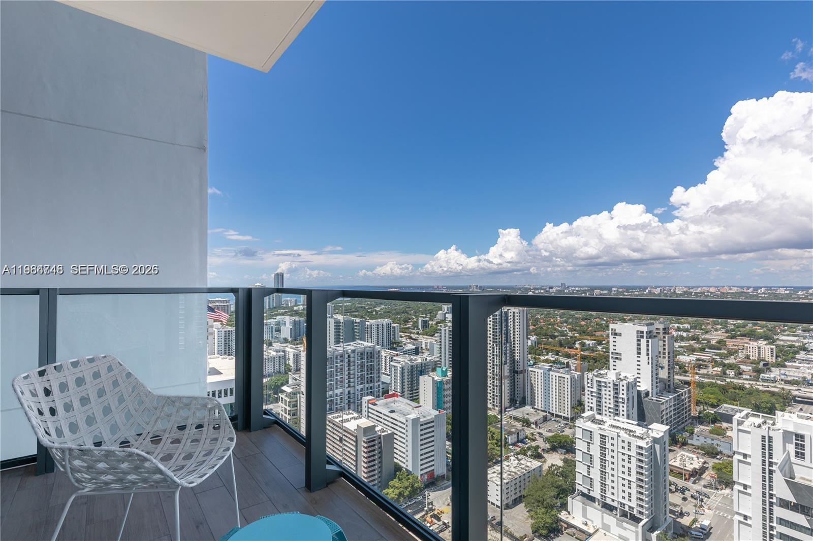 88 SW 7th St #3406, Miami FL 33130