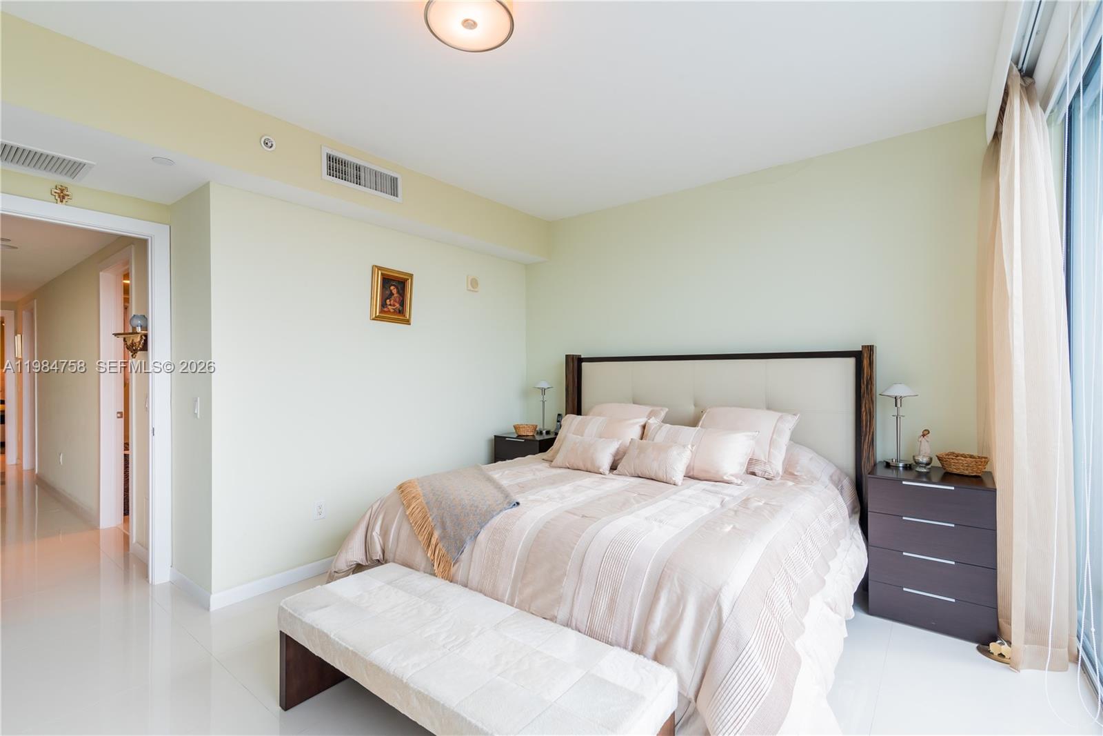 2950 NE 188th ST #504, Aventura FL 33180
