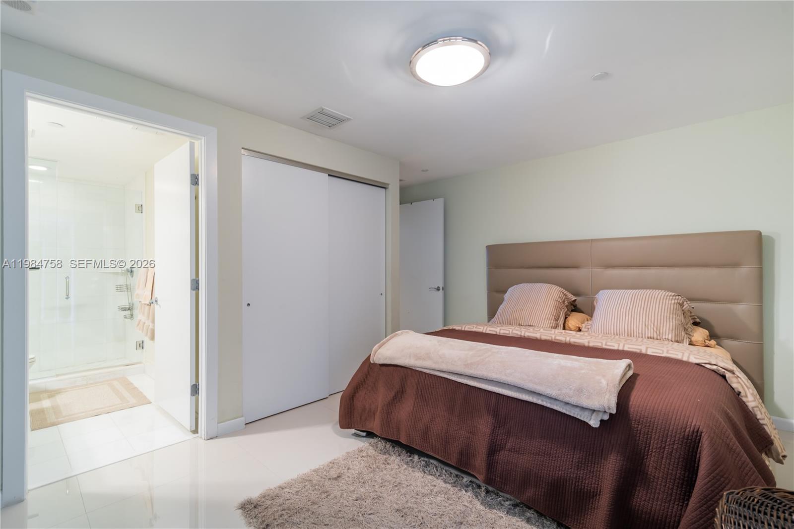 2950 NE 188th ST #504, Aventura FL 33180