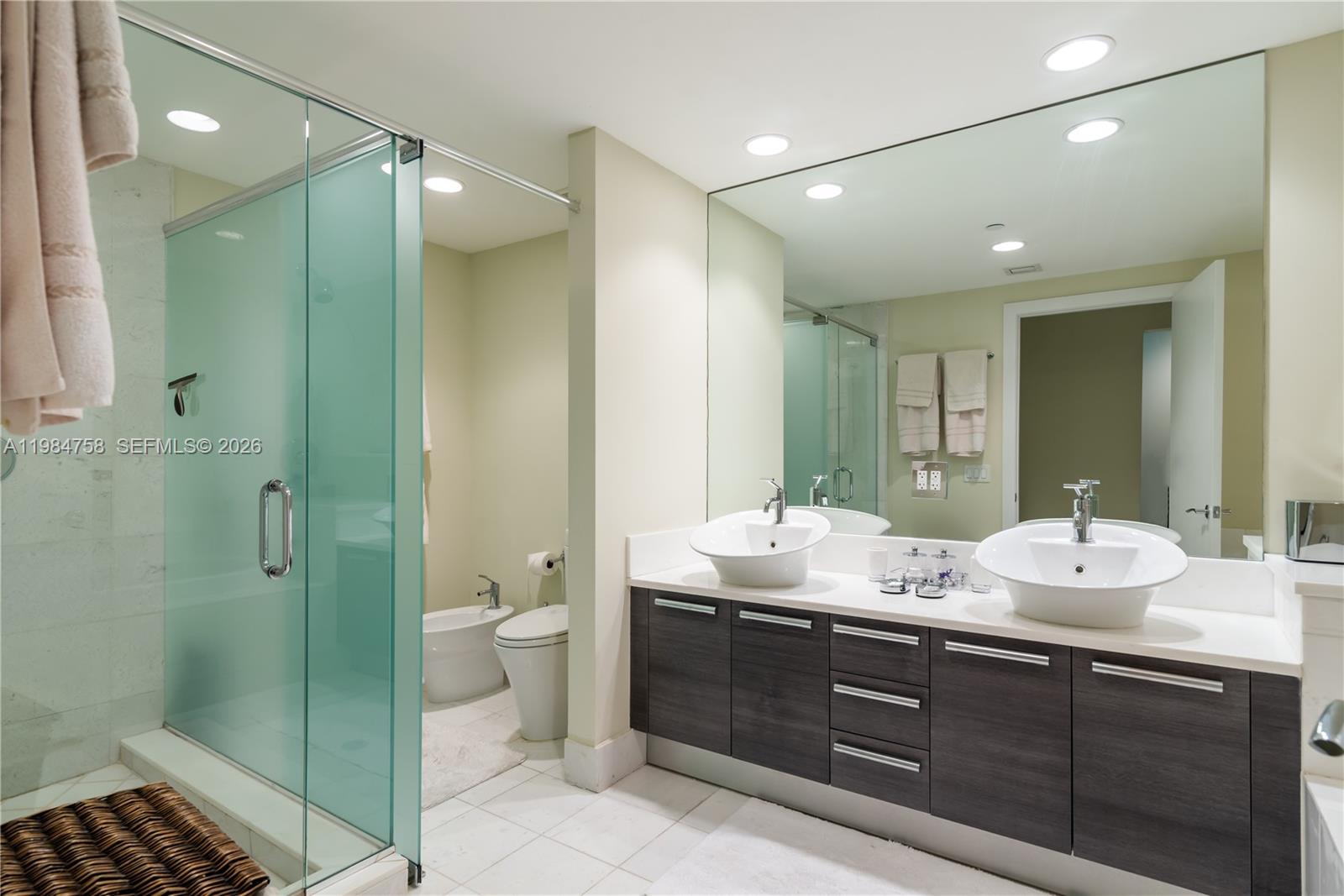 2950 NE 188th ST #504, Aventura FL 33180