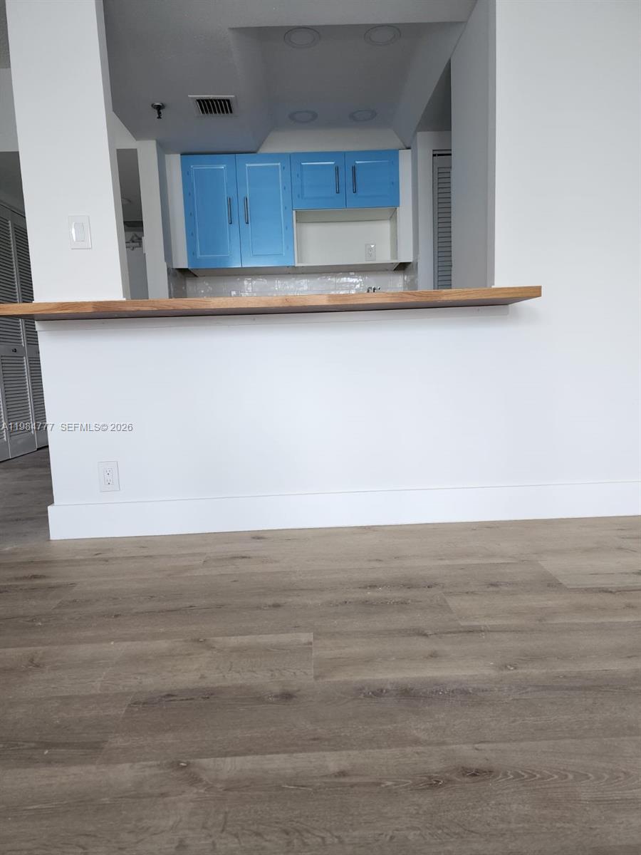 520 Brickell Key Dr #A1517, Miami FL 33131