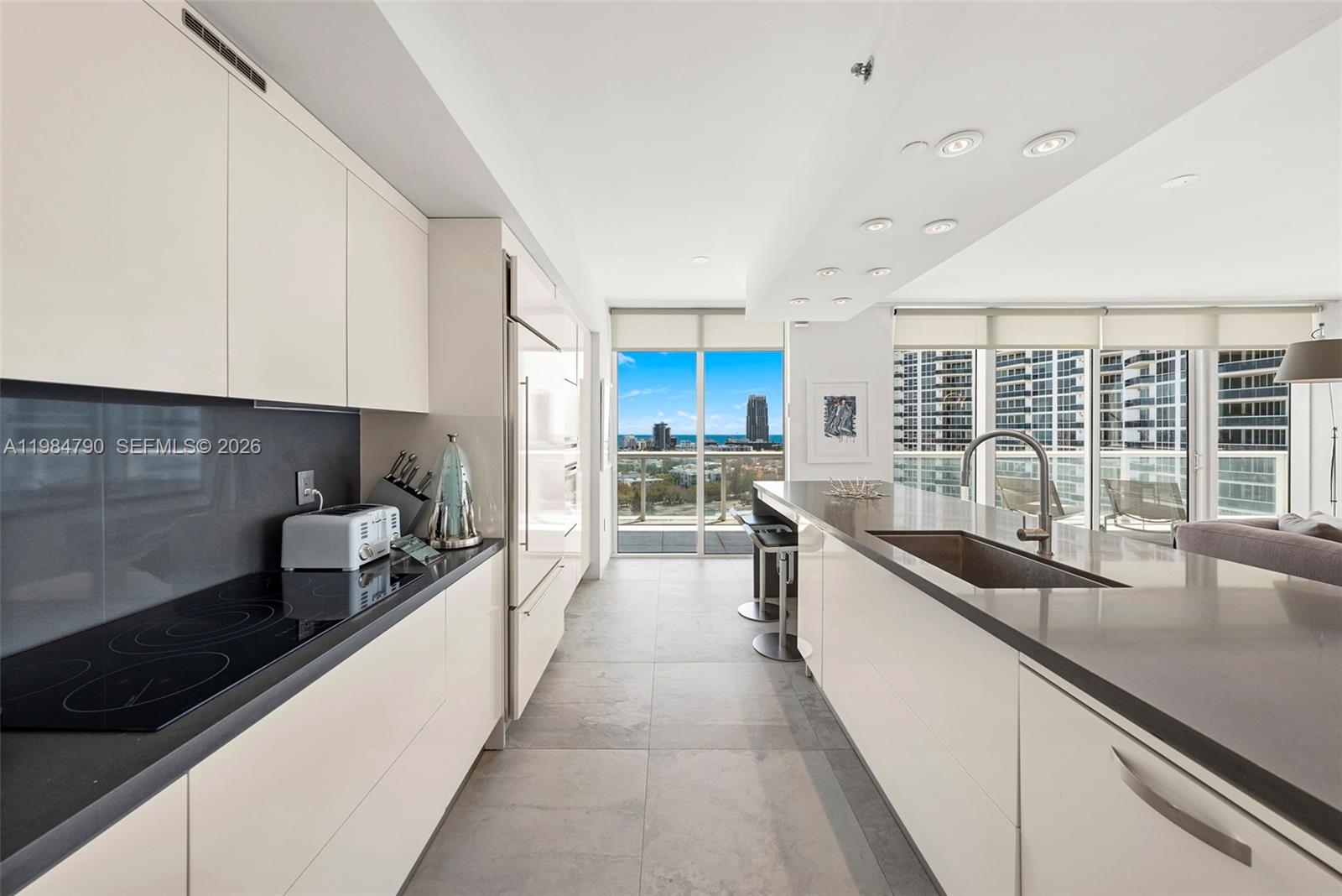 450 Alton Rd #1507, Miami Beach FL 33139