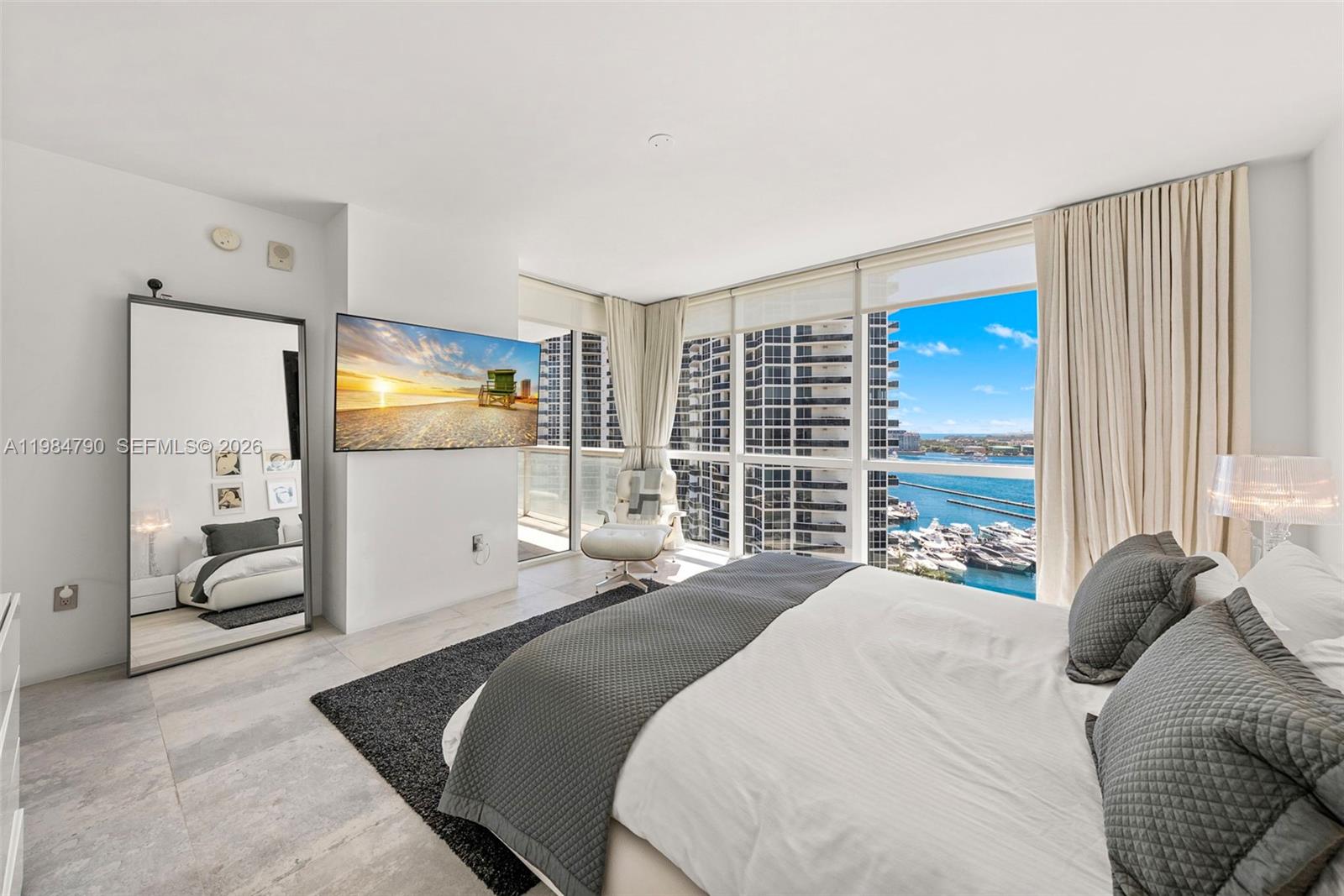 450 Alton Rd #1507, Miami Beach FL 33139