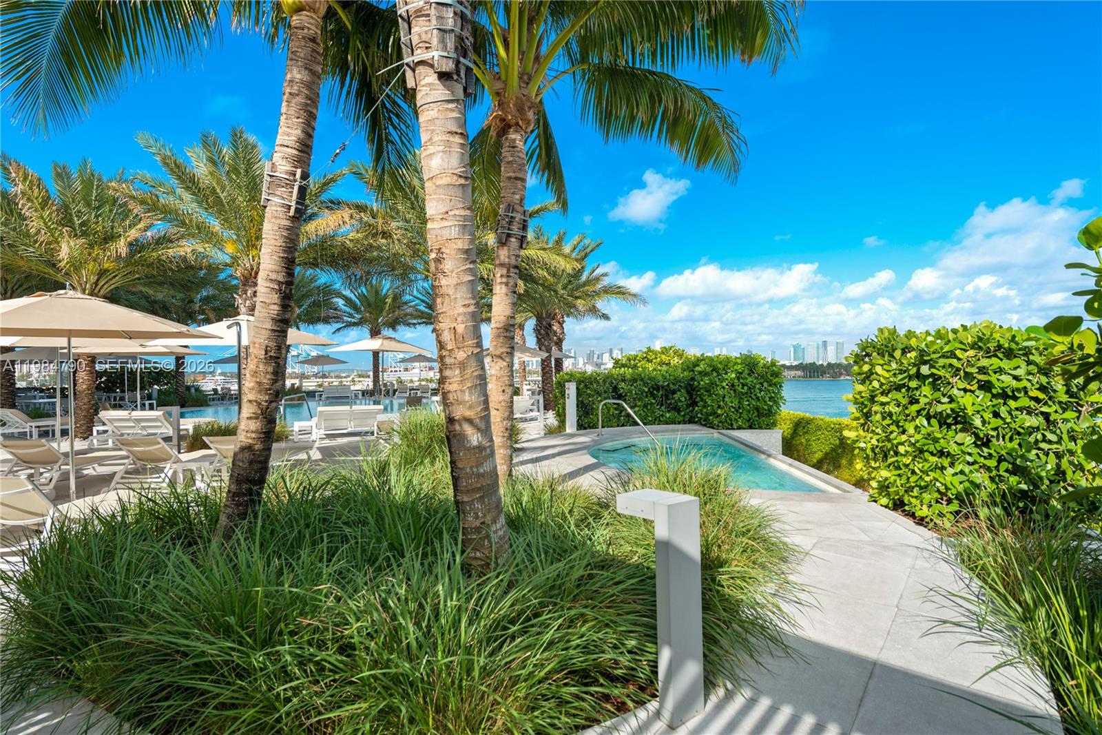 450 Alton Rd #1507, Miami Beach FL 33139