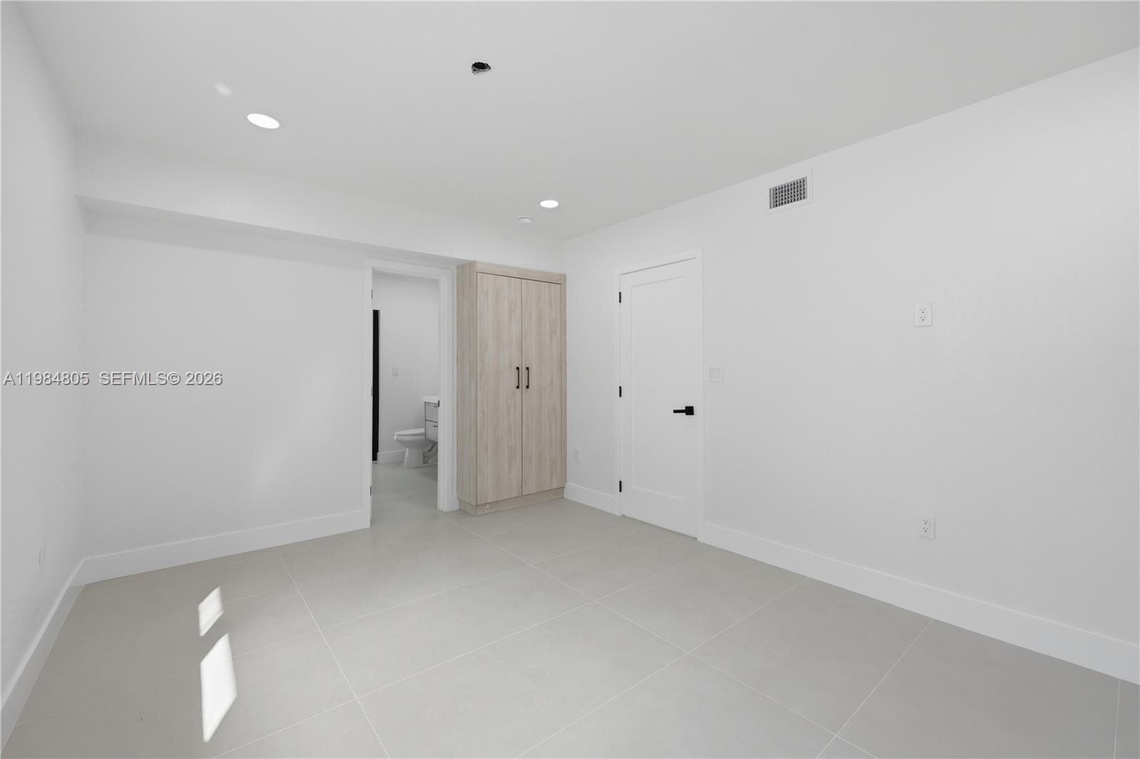 10910 NE 9th Ct, Biscayne Park FL 33161