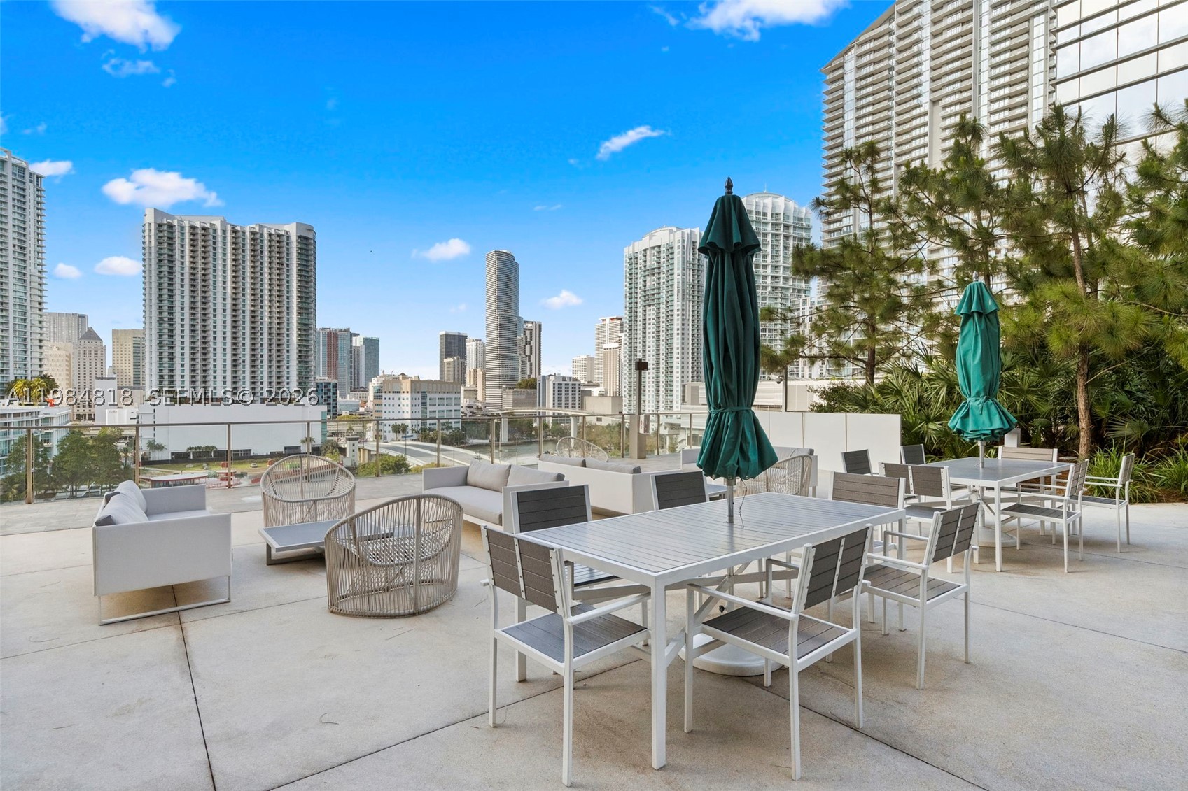 88 SW 7th St #809, Miami FL 33130