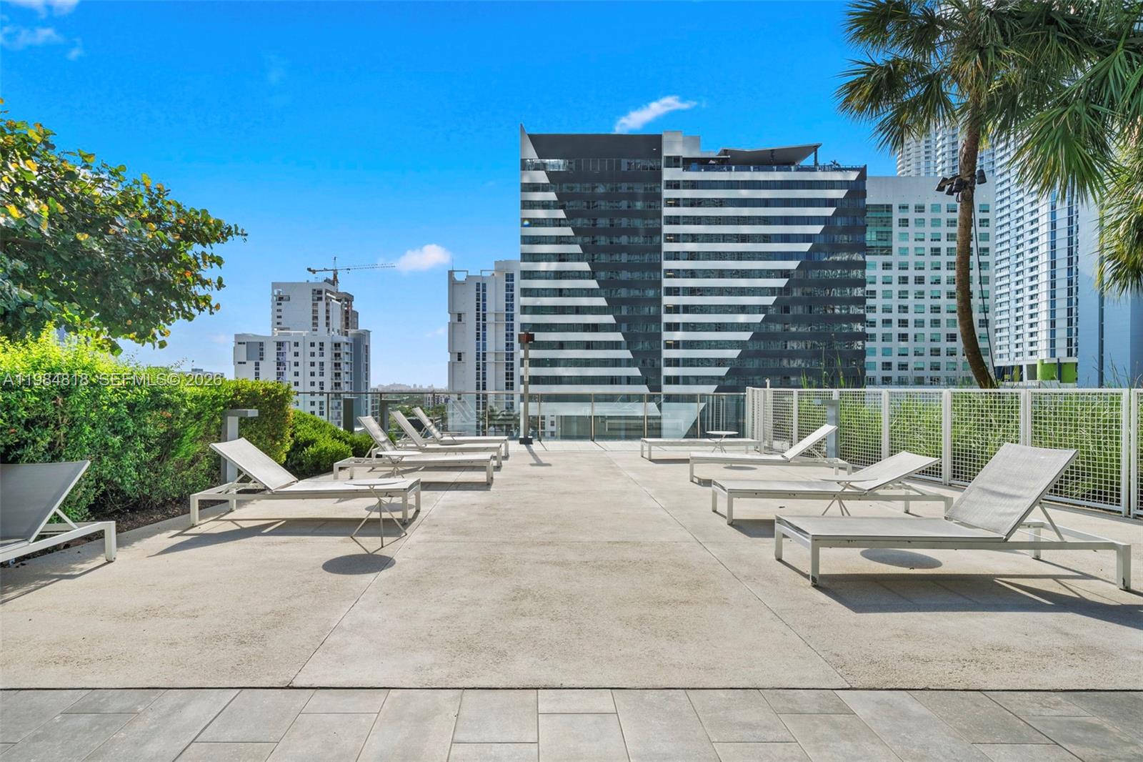 88 SW 7th St #809, Miami FL 33130