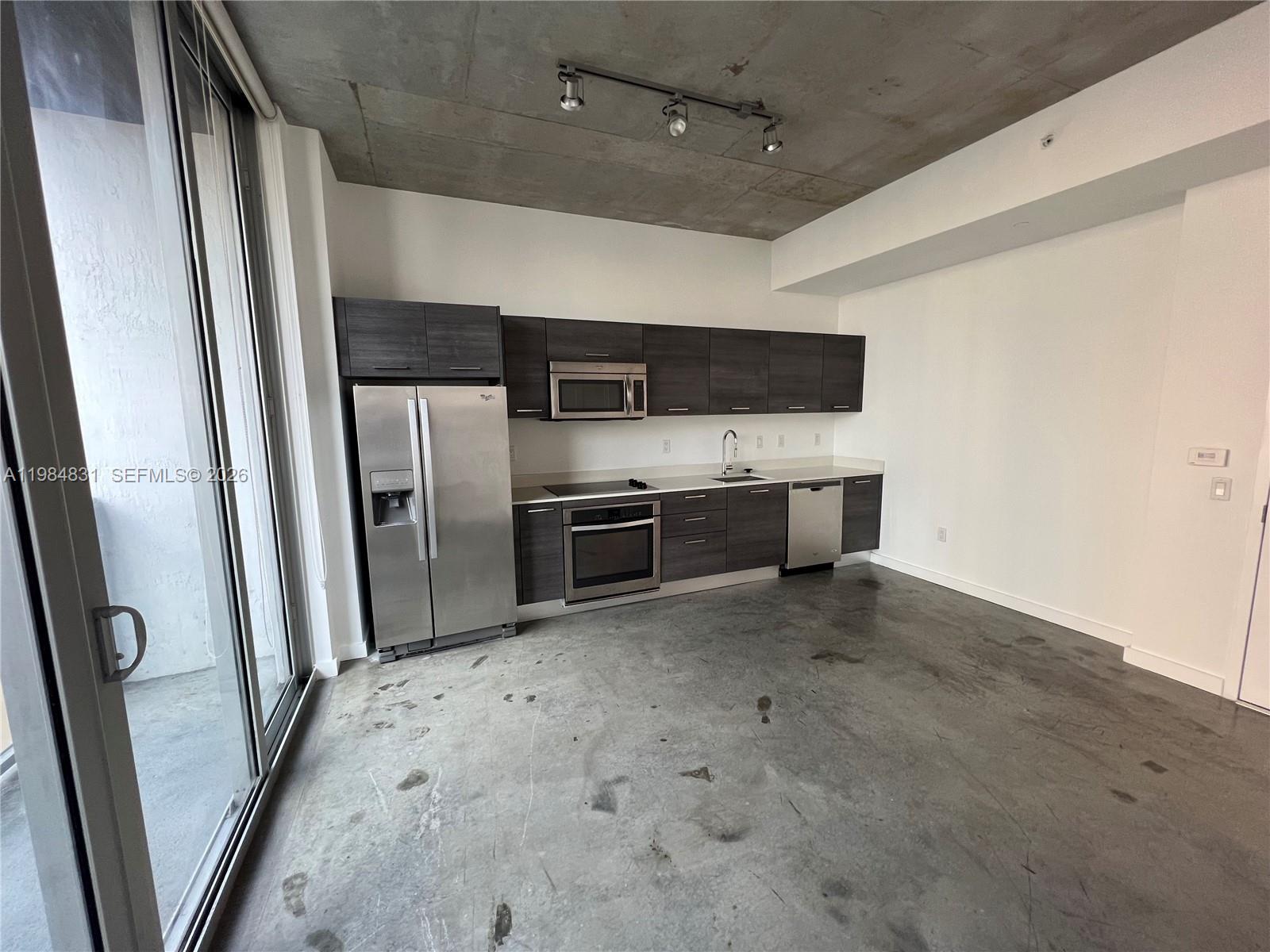151 SE 1st St #706, Miami FL 33131