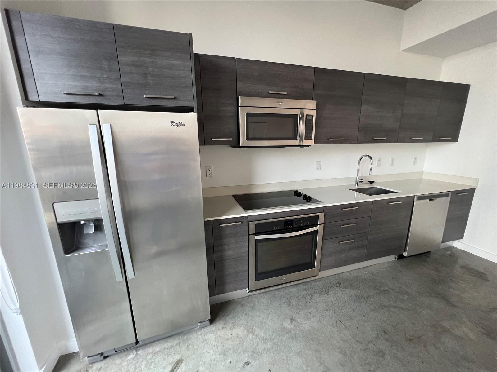 151 SE 1st St #706, Miami FL 33131