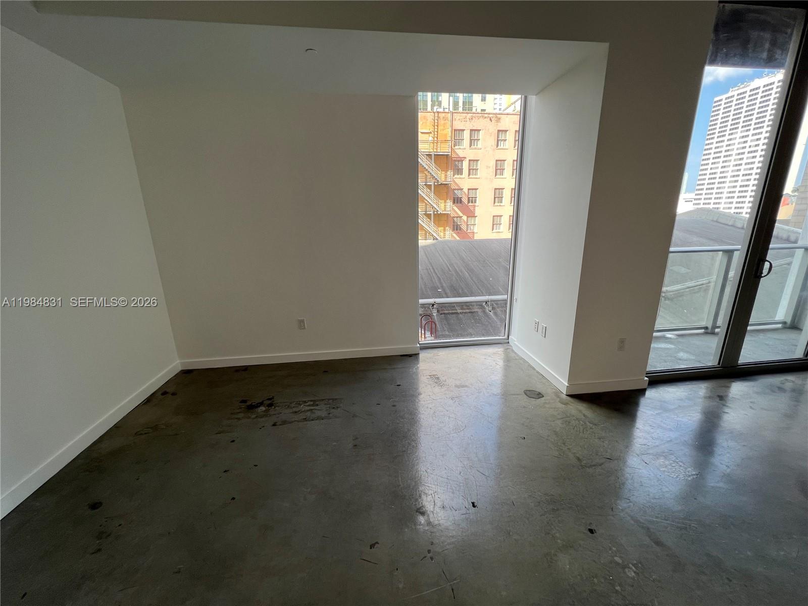 151 SE 1st St #706, Miami FL 33131