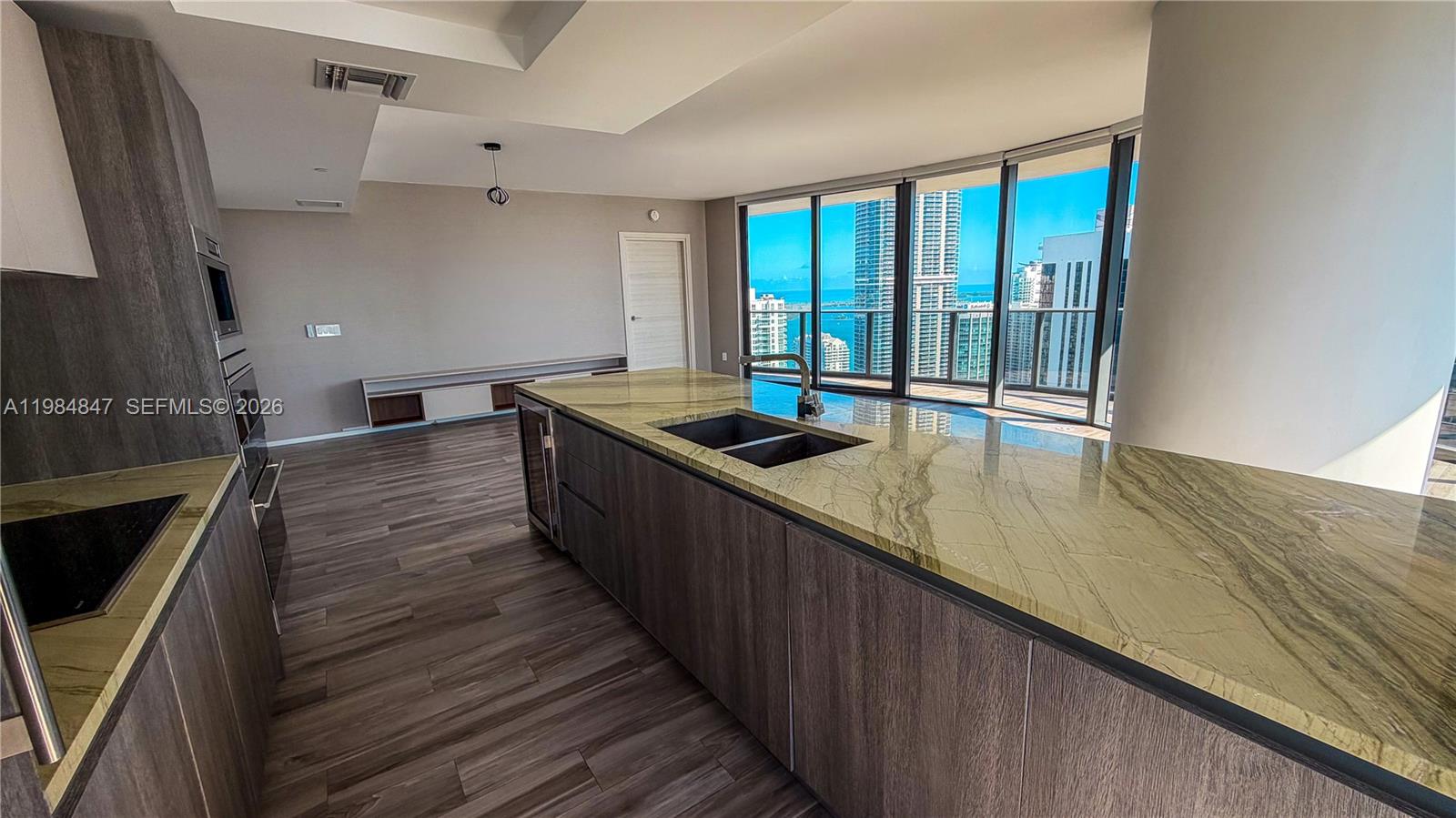 801 S Miami Ave #4501, Miami FL 33130