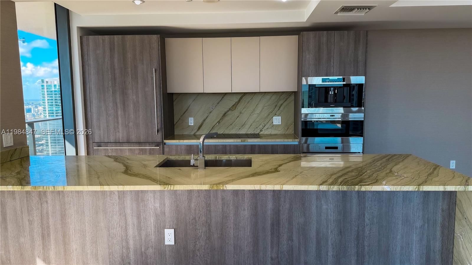 801 S Miami Ave #4501, Miami FL 33130