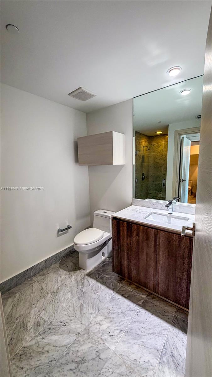 801 S Miami Ave #4501, Miami FL 33130