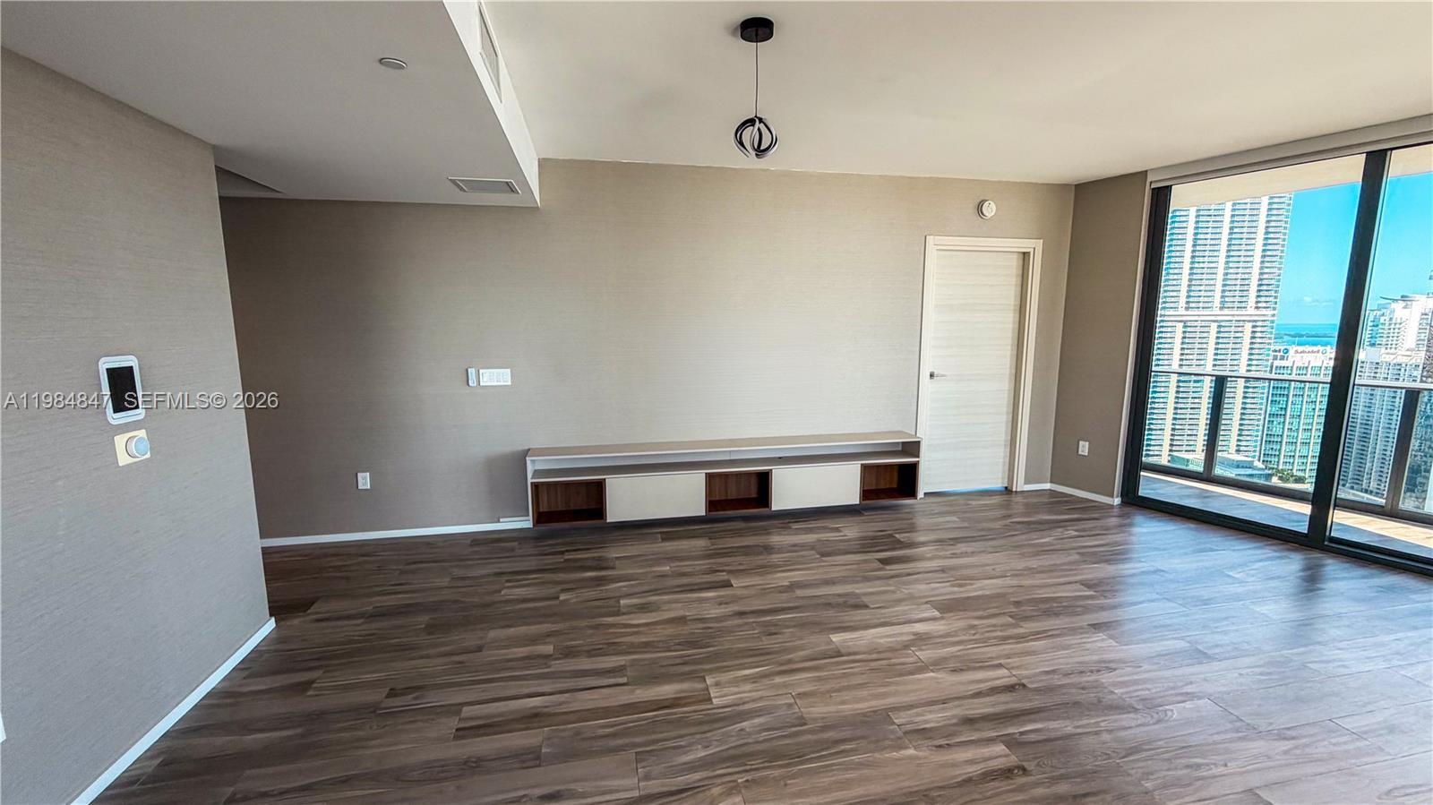 801 S Miami Ave #4501, Miami FL 33130