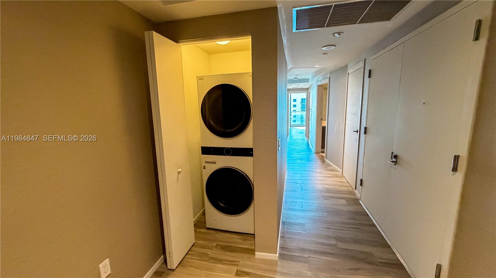 801 S Miami Ave #4501, Miami FL 33130