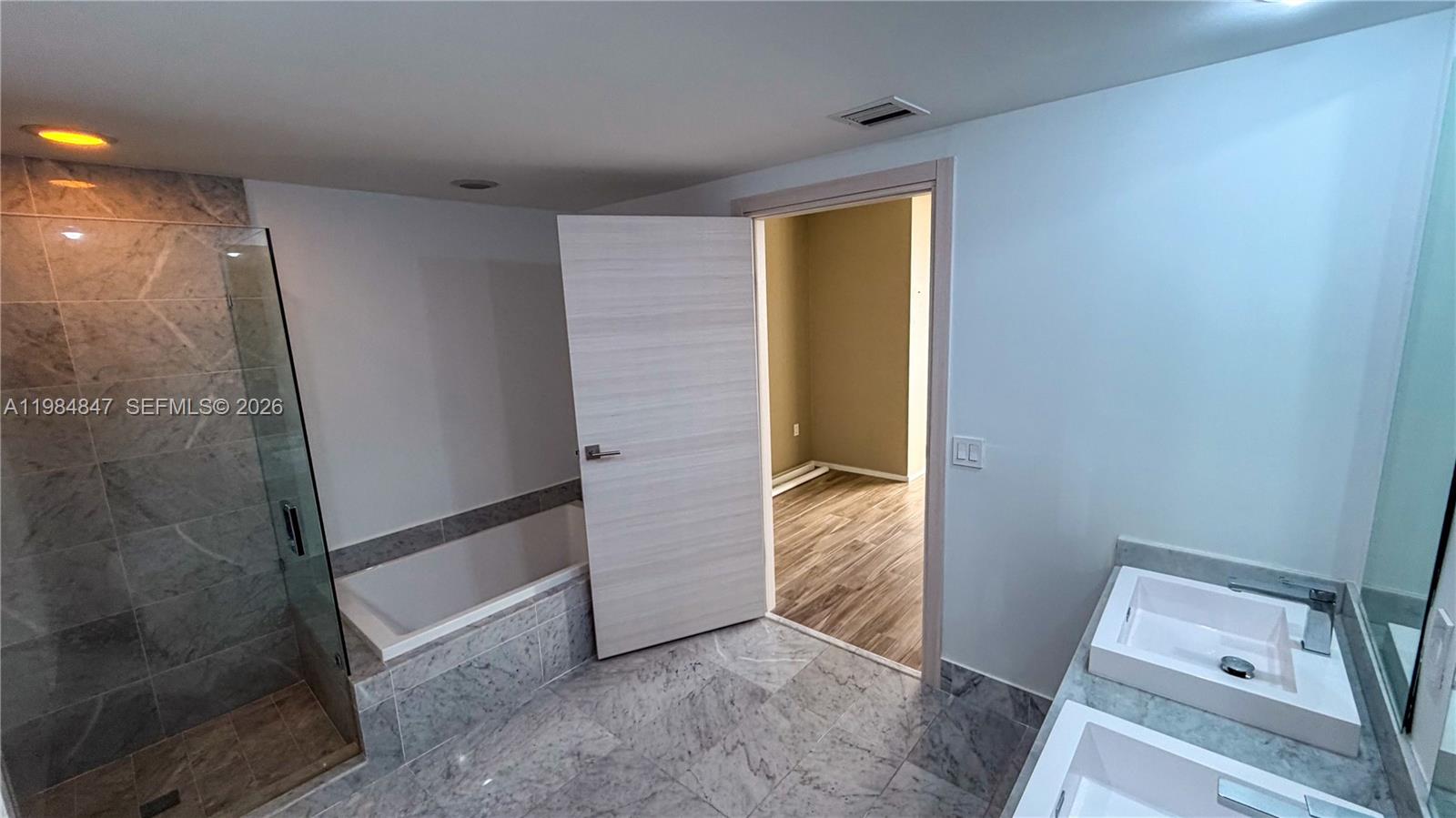 801 S Miami Ave #4501, Miami FL 33130