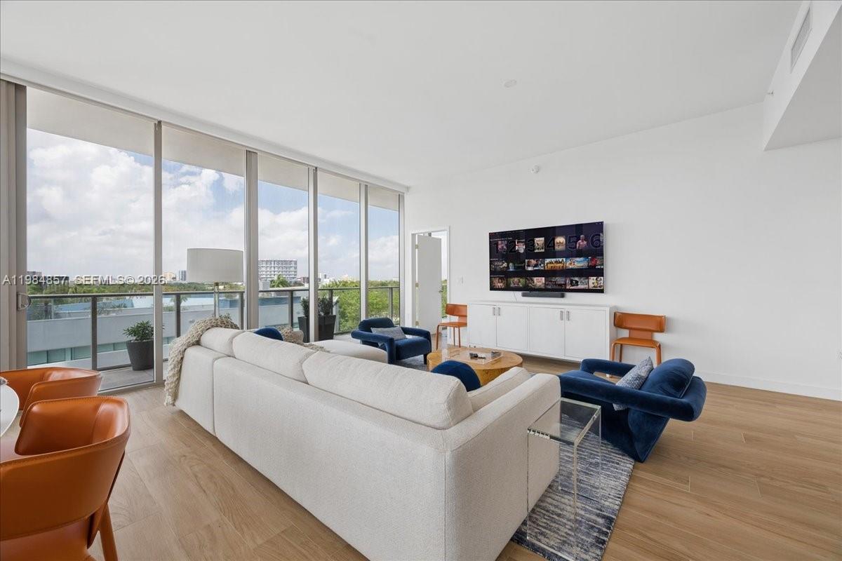 2678 Tigertail Ave #501, Miami FL 33133