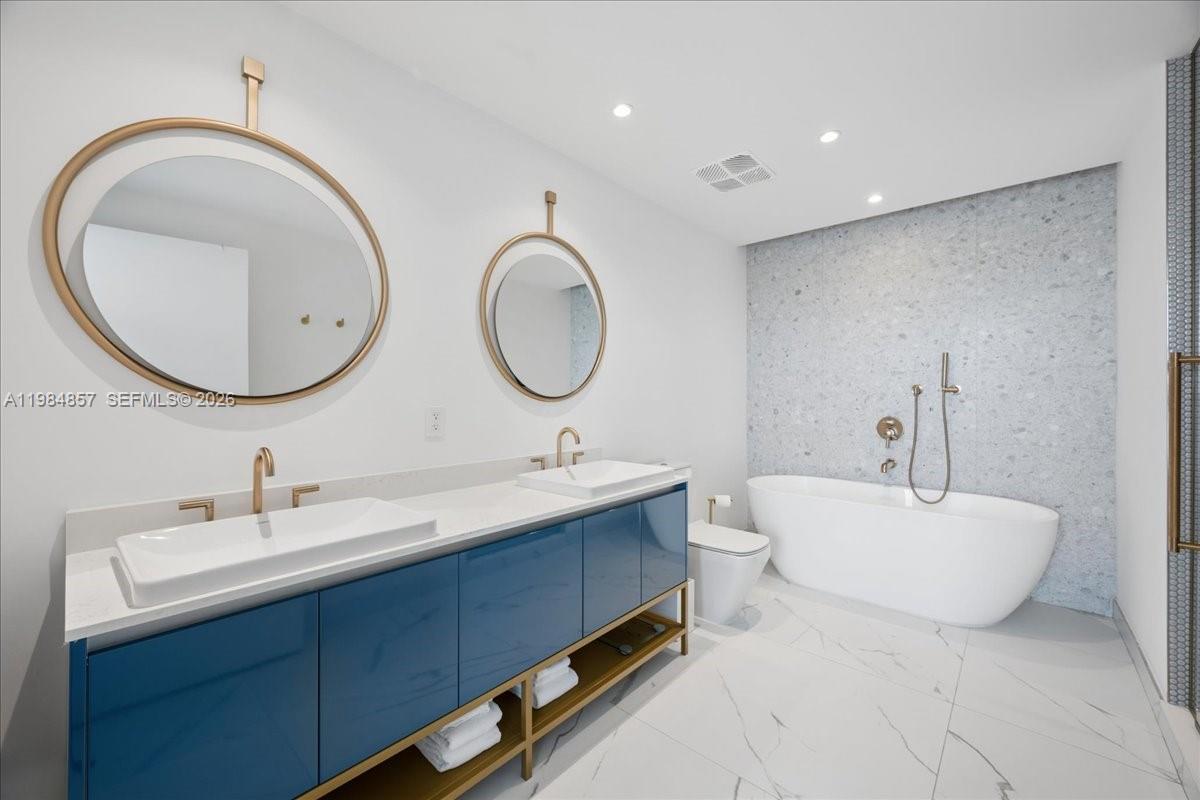 2678 Tigertail Ave #501, Miami FL 33133