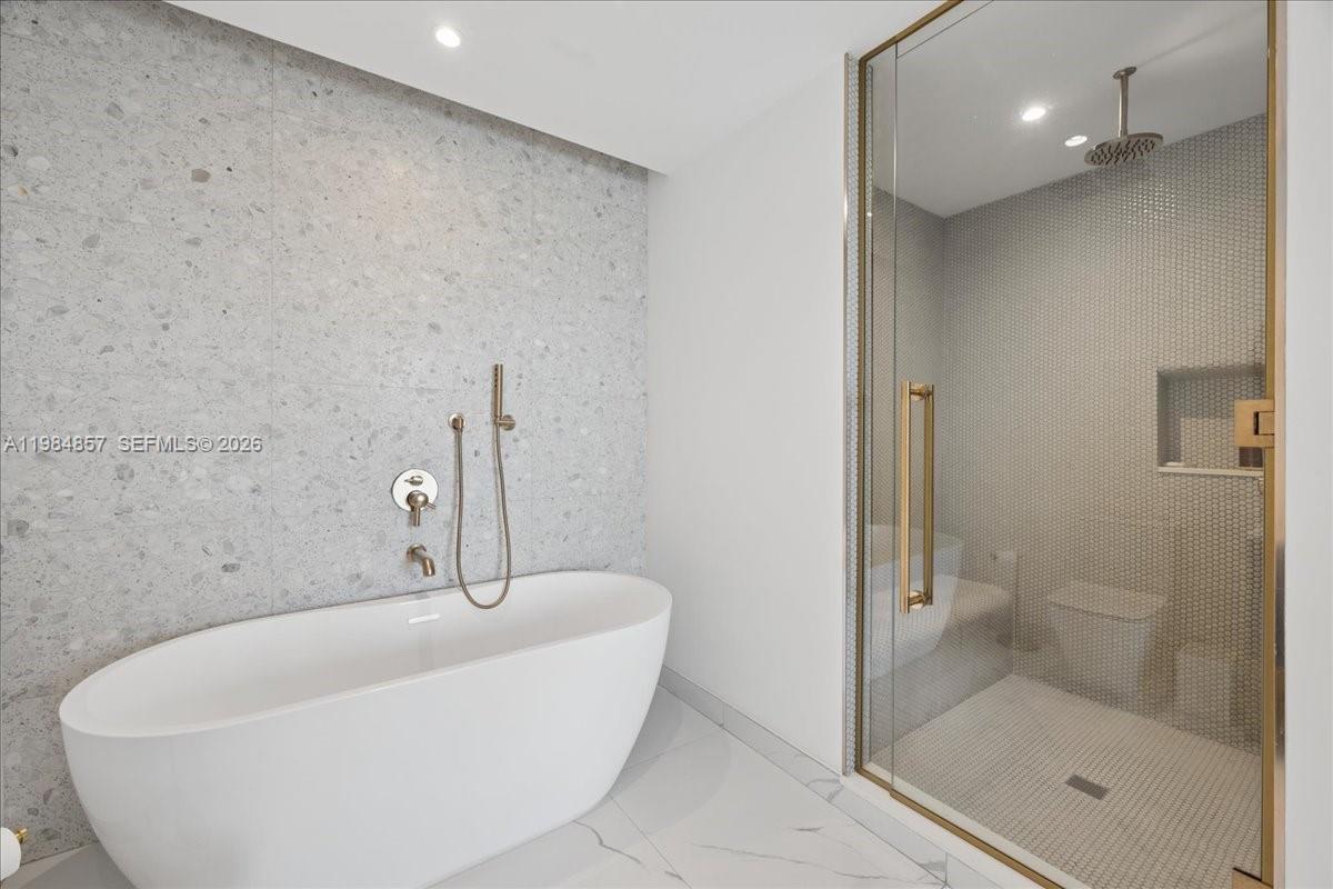 2678 Tigertail Ave #501, Miami FL 33133