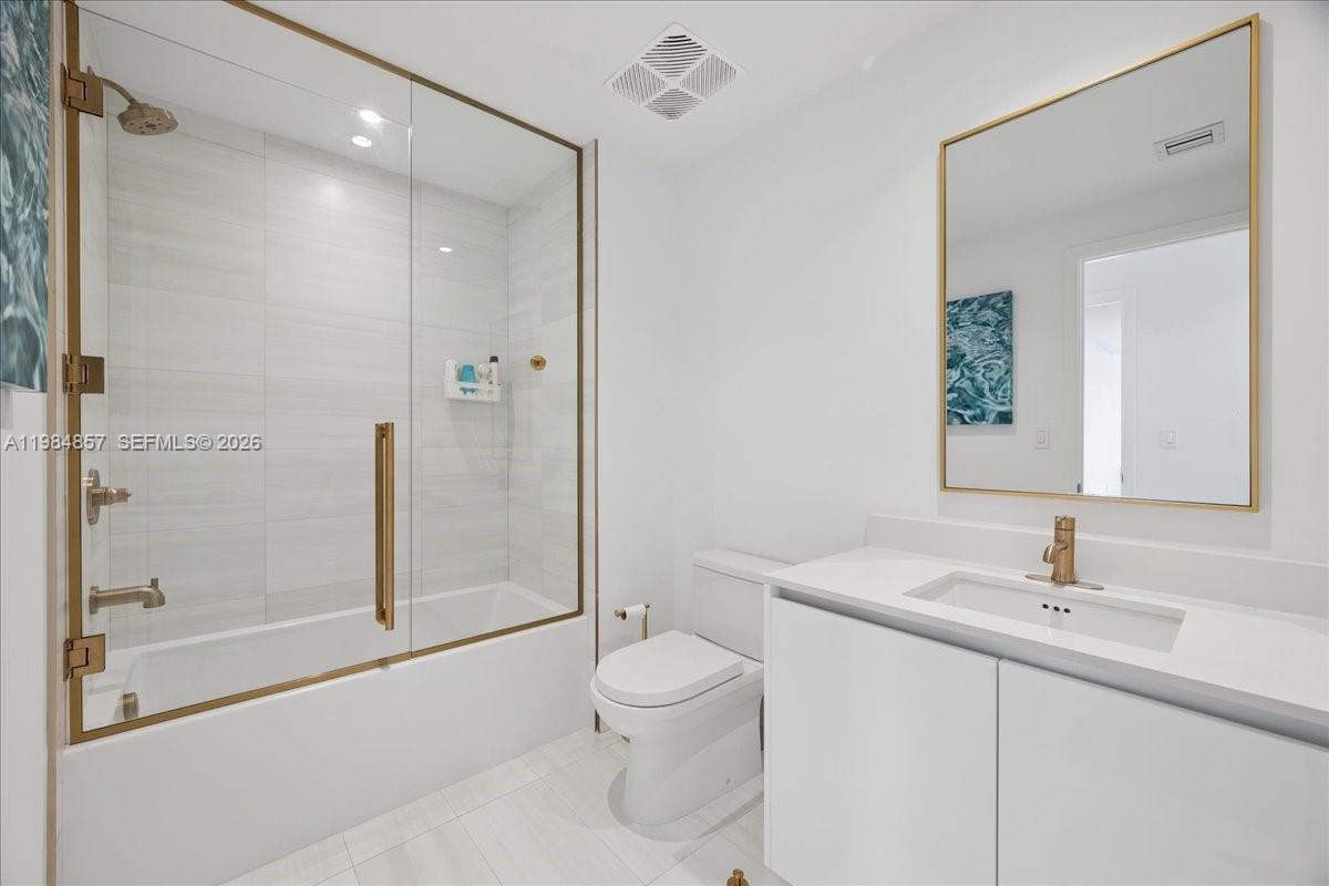2678 Tigertail Ave #501, Miami FL 33133