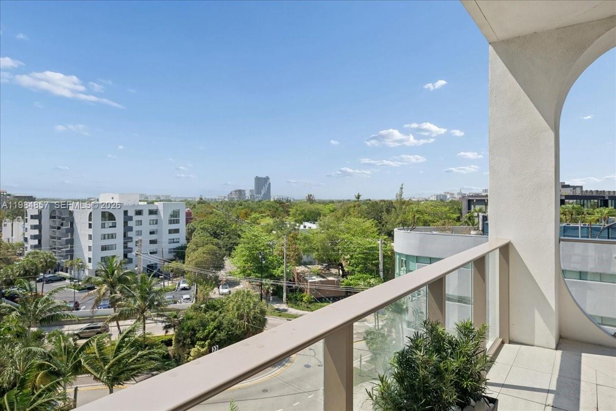 2678 Tigertail Ave #501, Miami FL 33133