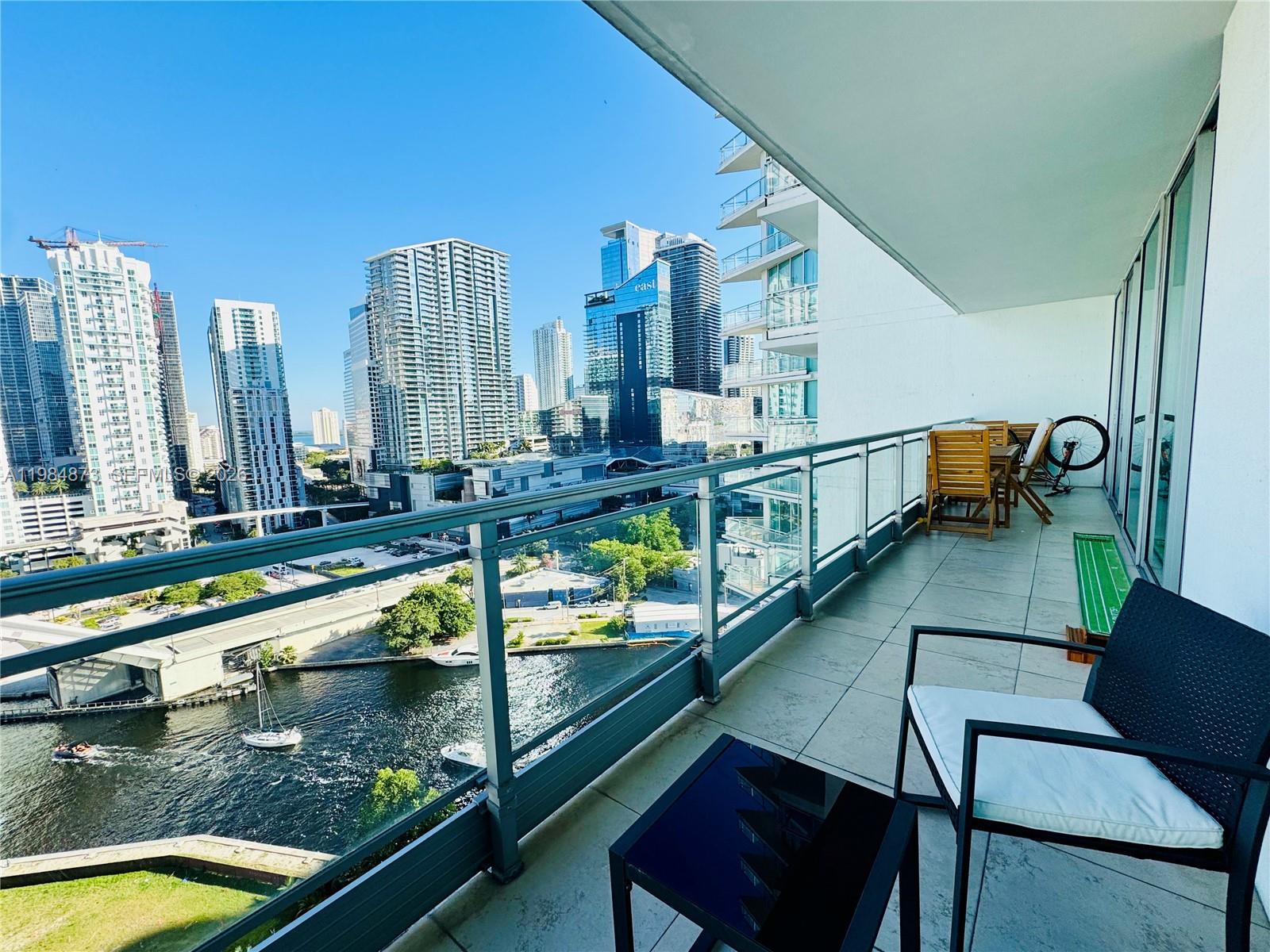 92 SW 3rd St #2112, Miami FL 33130