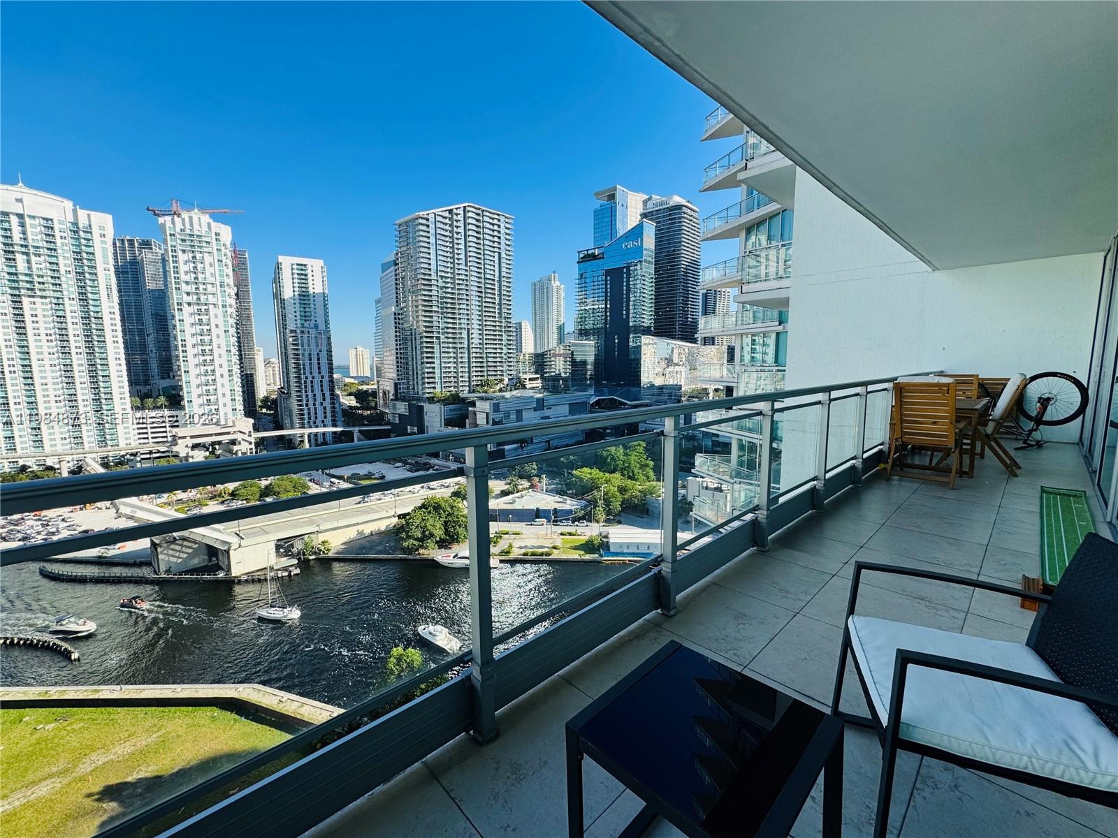 92 SW 3rd St #2112, Miami FL 33130