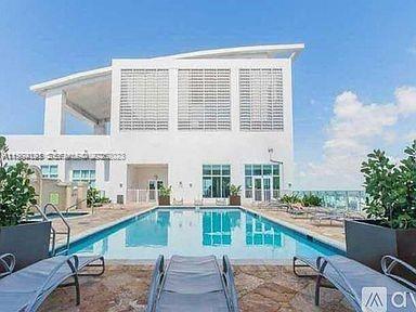 133 NE 2nd Ave #3410, Miami FL 33132