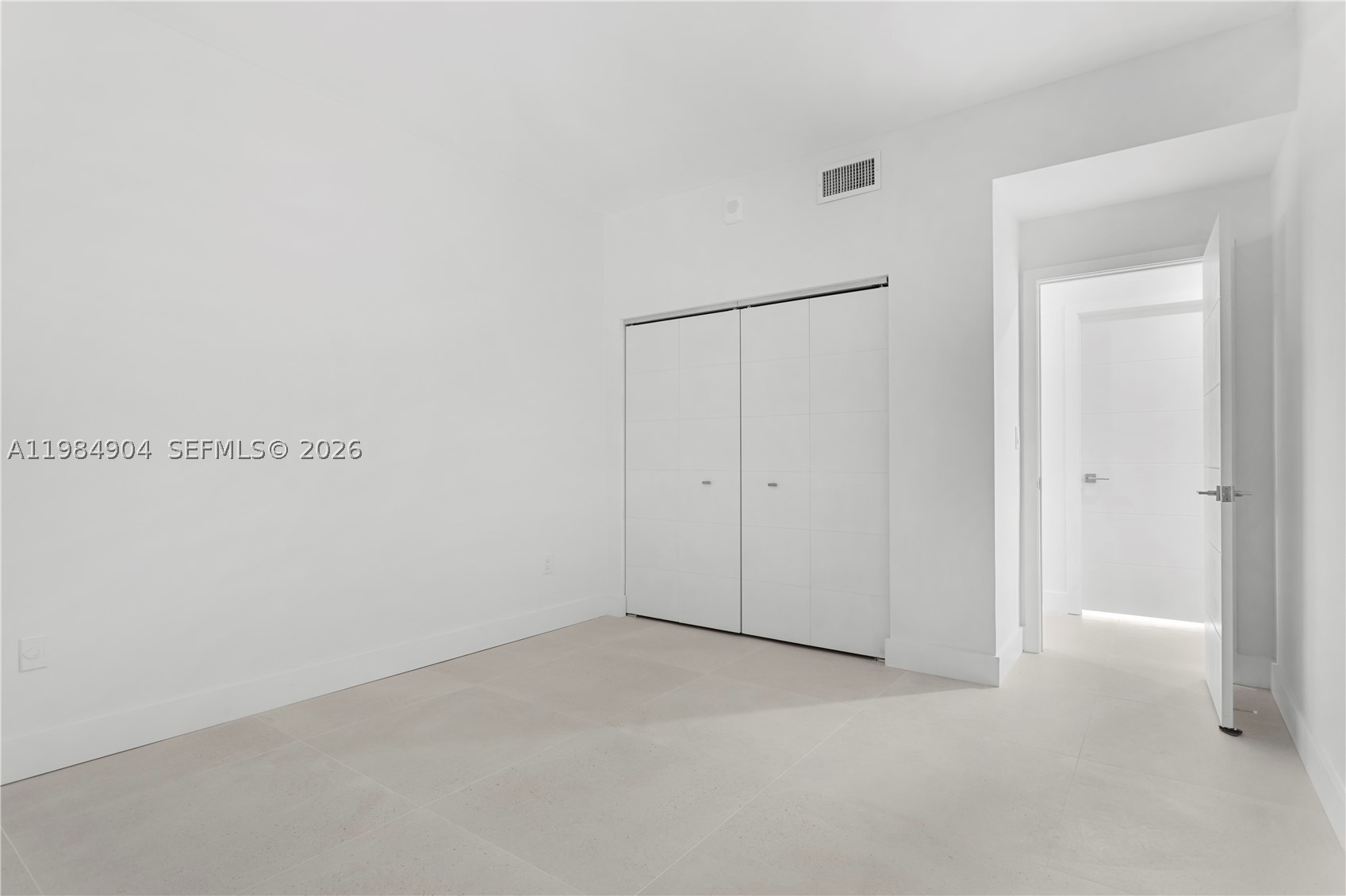 1000 Venetian Way #303, Miami FL 33139