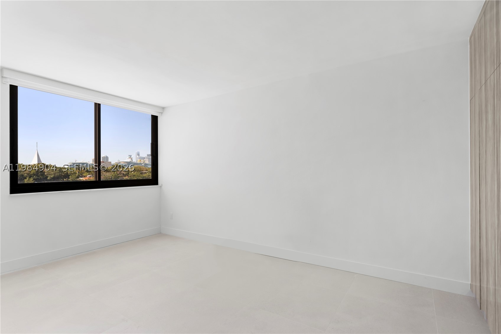 1000 Venetian Way #303, Miami FL 33139