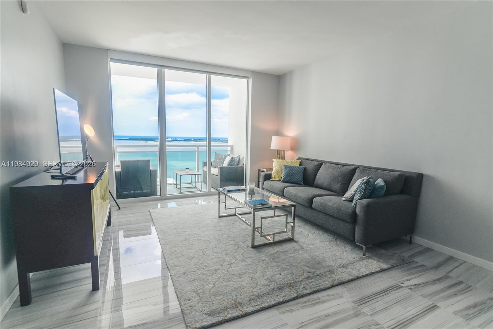 951 Brickell Ave #2902, Miami FL 33131