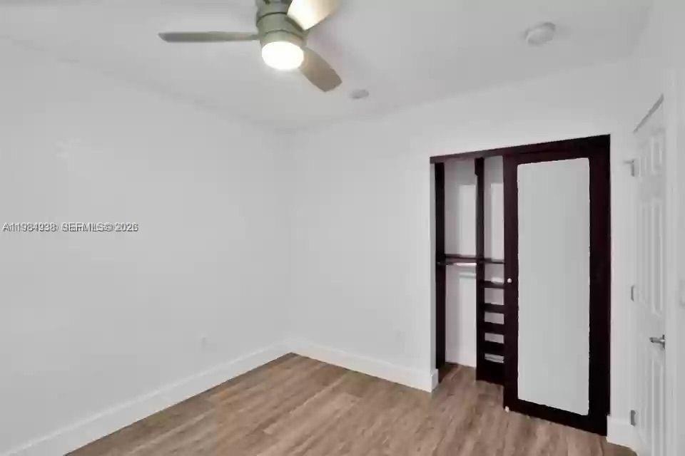7171 Bay Dr #5, Miami Beach FL 33141