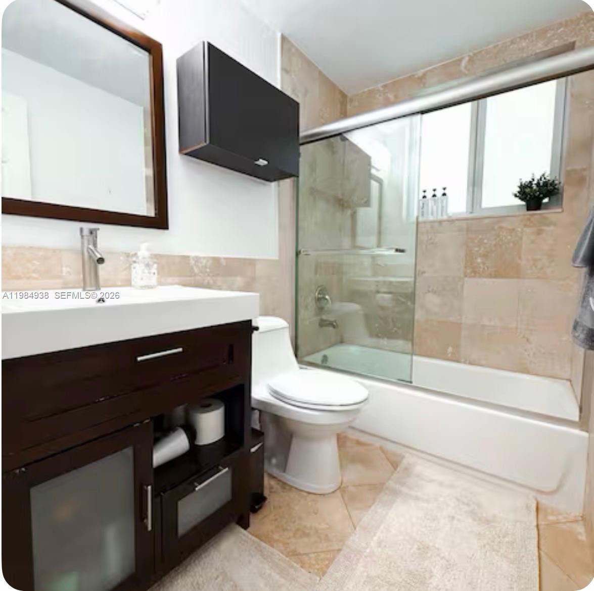 7171 Bay Dr #5, Miami Beach FL 33141