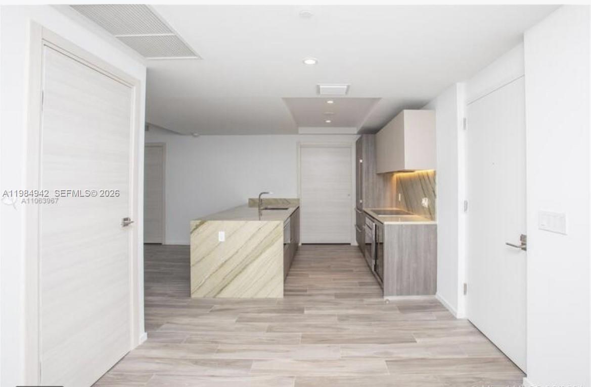 801 S Miami Ave #1710, Miami FL 33130