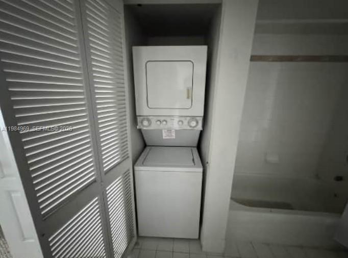 1200 Brickell Bay Dr #2618, Miami FL 33131