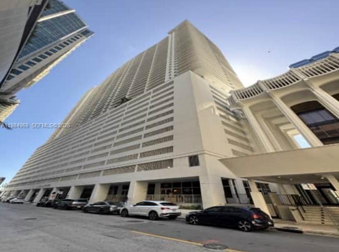 1200 Brickell Bay Dr #2618, Miami FL 33131