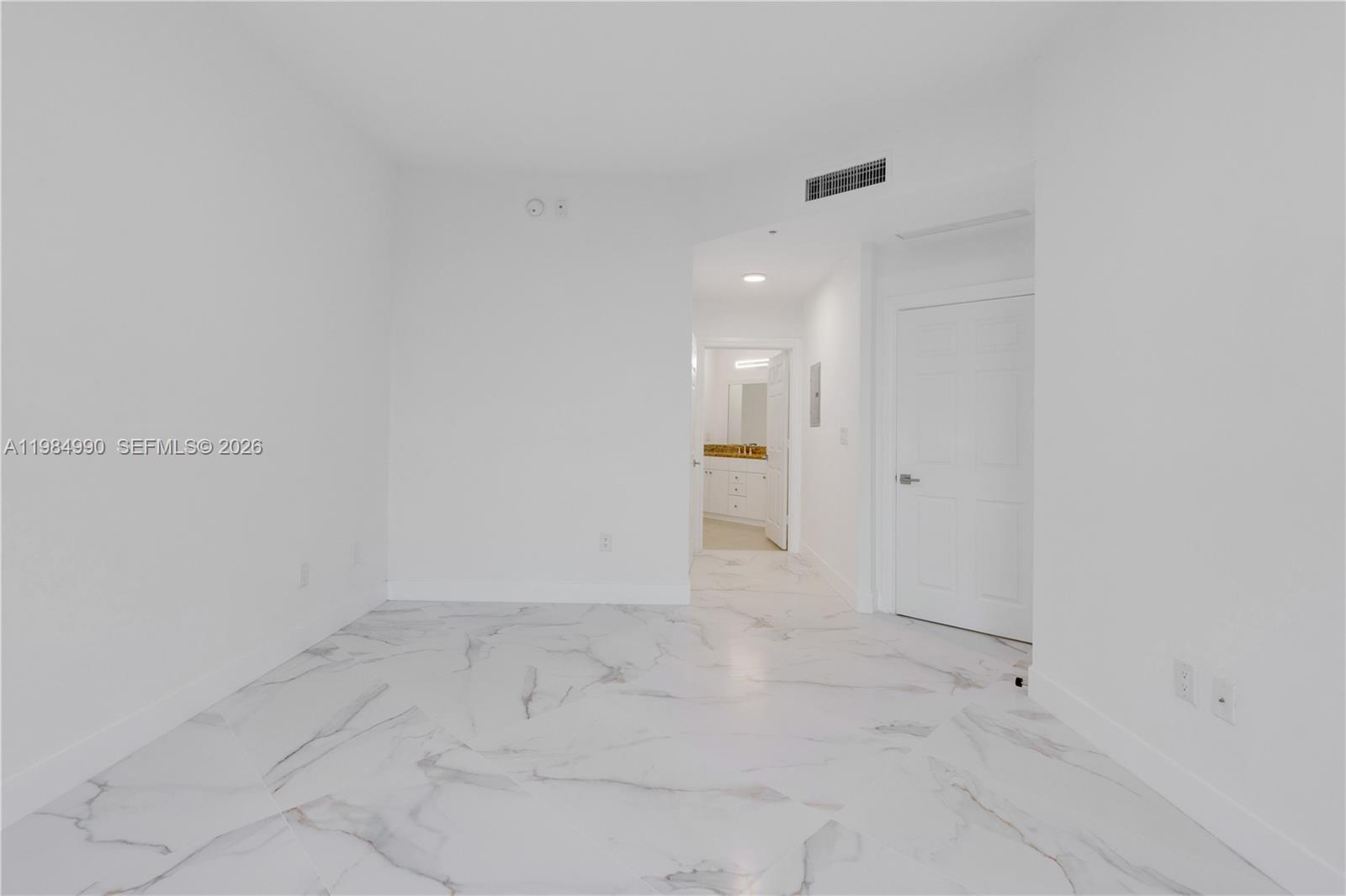 3001 NE 185th St #317, Aventura FL 33180
