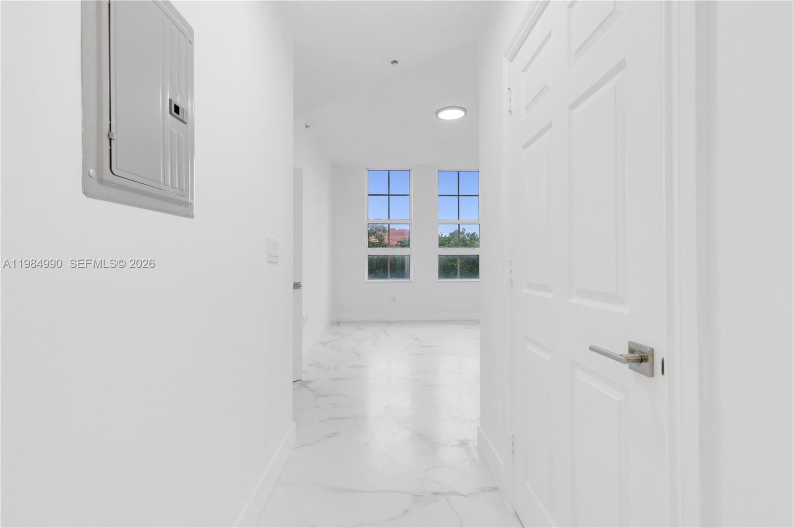 3001 NE 185th St #317, Aventura FL 33180