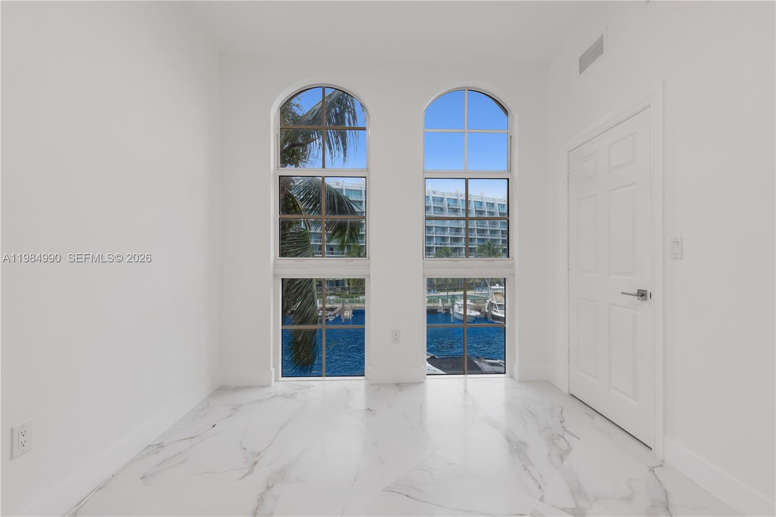3001 NE 185th St #317, Aventura FL 33180