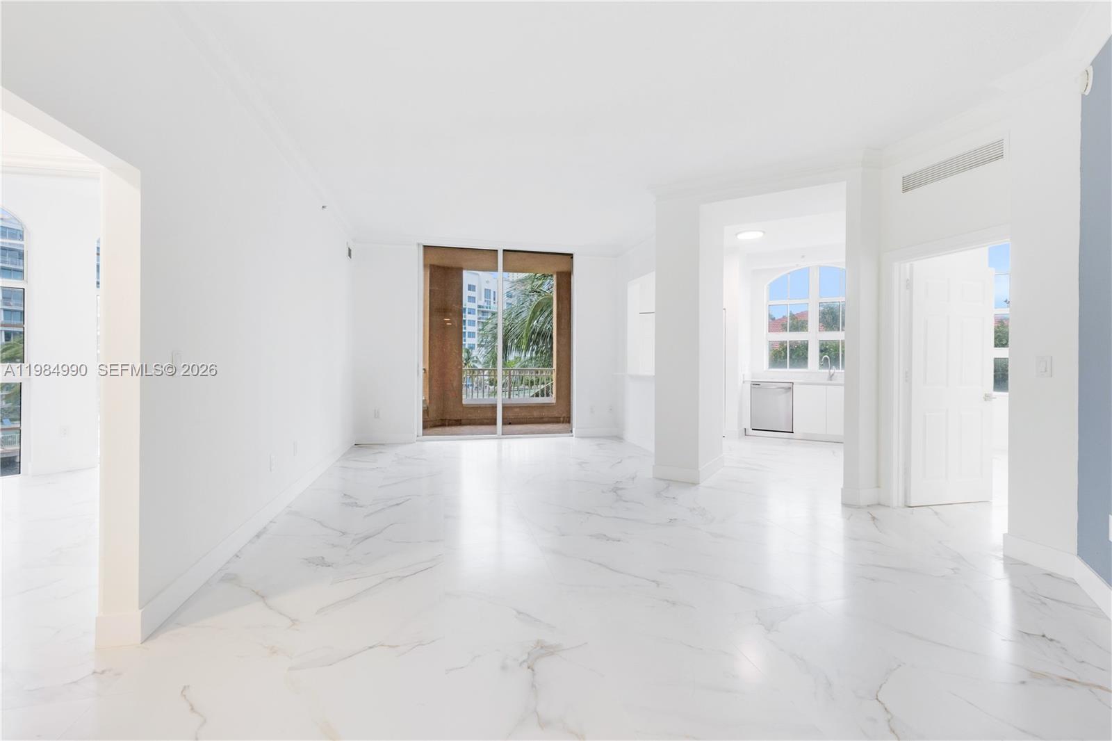 3001 NE 185th St #317, Aventura FL 33180