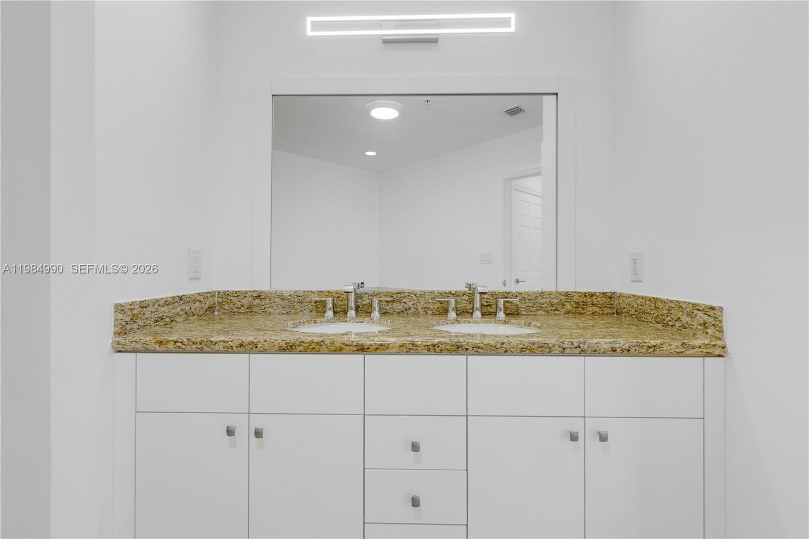 3001 NE 185th St #317, Aventura FL 33180
