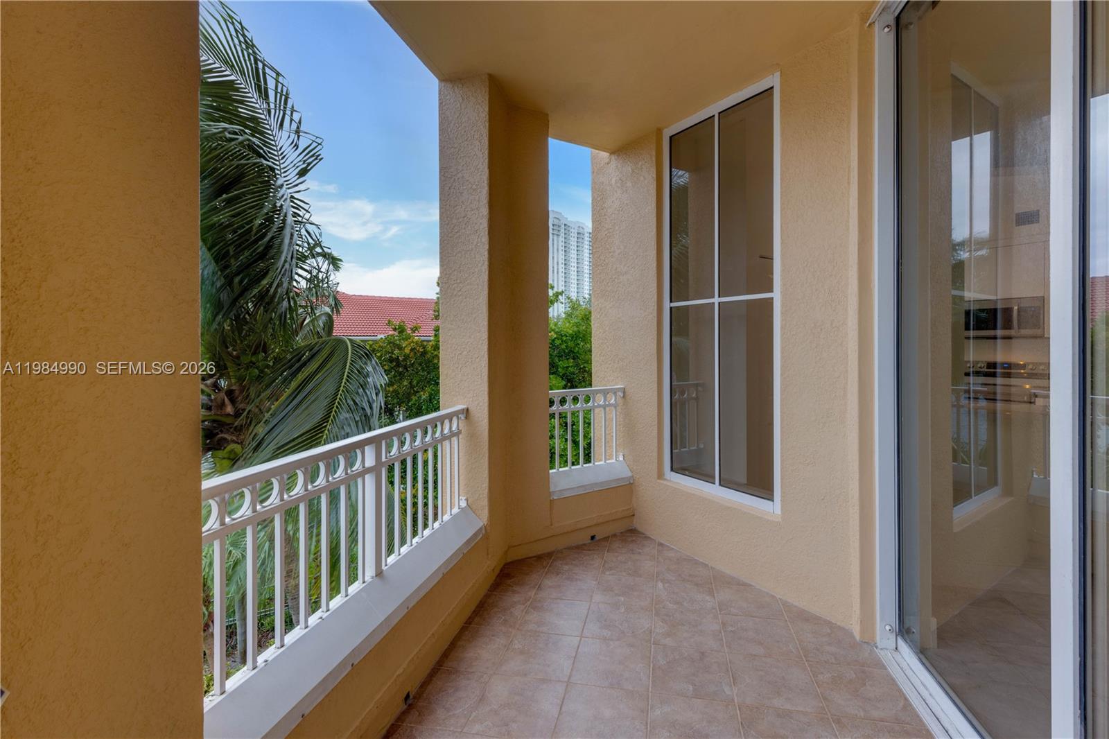 3001 NE 185th St #317, Aventura FL 33180