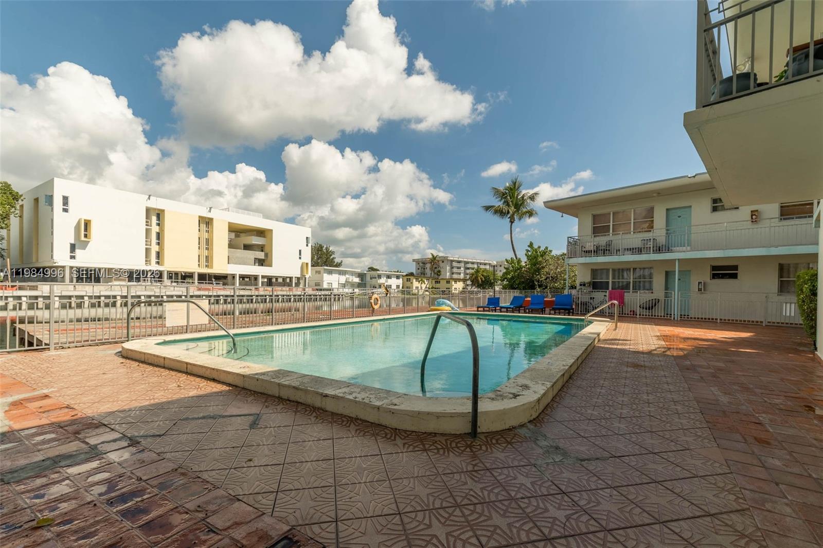 1275 Marseille Dr #35, Miami Beach FL 33141