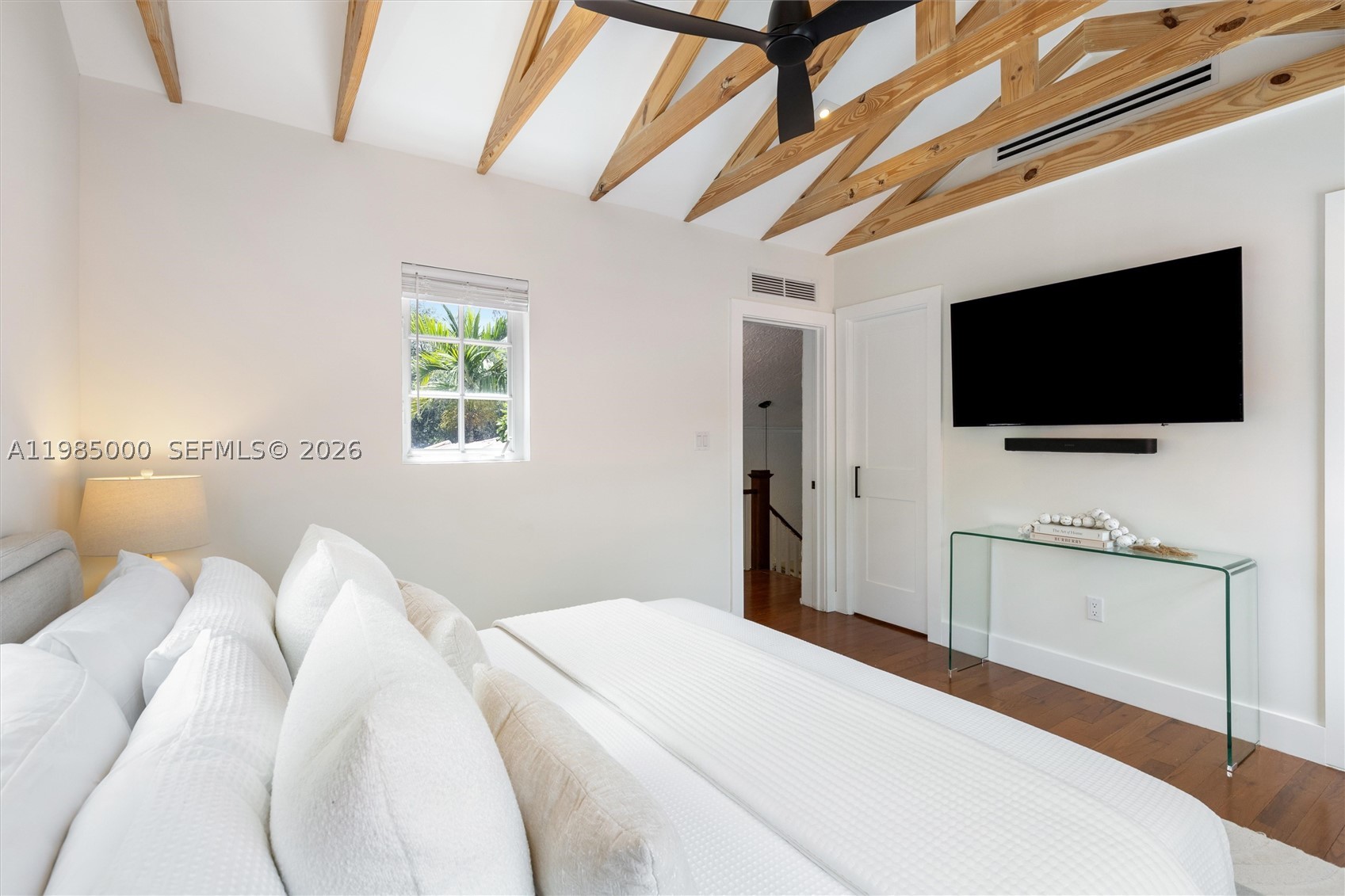 1147 Sorolla Ave, Coral Gables FL 33134