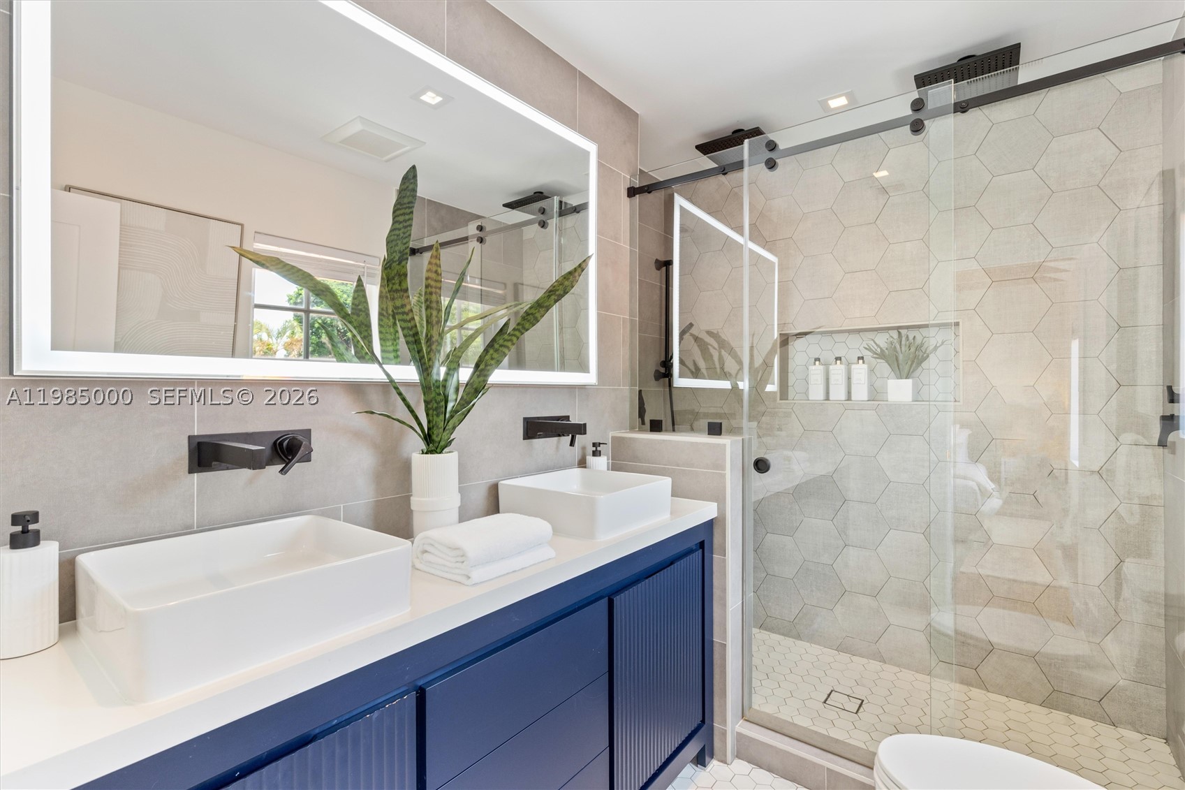 1147 Sorolla Ave, Coral Gables FL 33134
